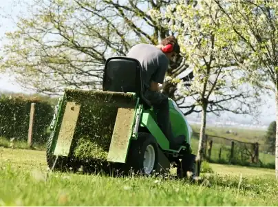 Entretien des espaces verts 03